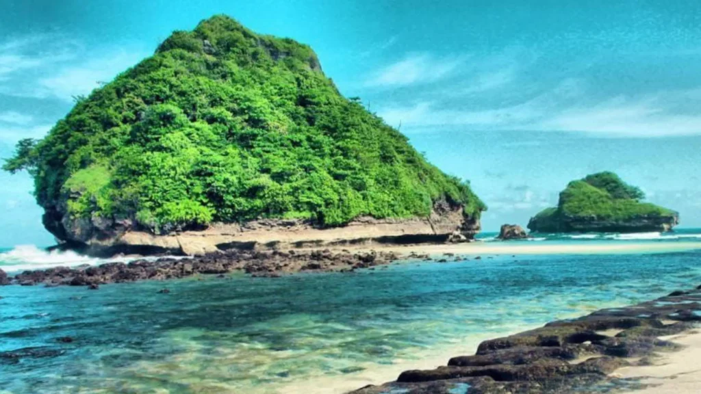 Recommended Most Beautiful Beaches In Malang