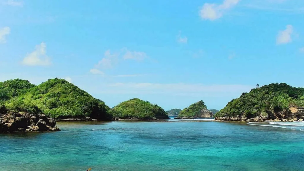 Recommended Most Beautiful Beaches In Malang